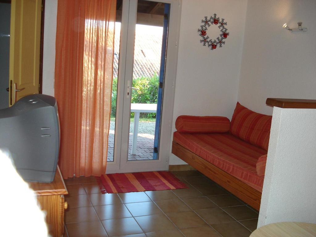 La Grange Du Cheval Blanc Villa Villeneuve-sur-Lot Rom bilde