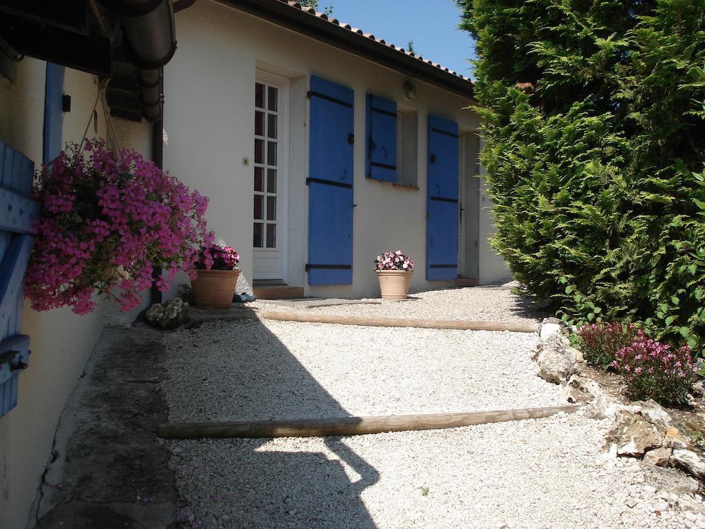 La Grange Du Cheval Blanc Villa Villeneuve-sur-Lot Rom bilde